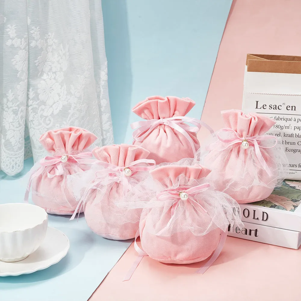 1 Bag 12 Pcs Round Bottom Velvet Jewelry Bags, Drawstring Gift Bags with Pearl Bead and White Yarn Velvet Candy Bags for Wedding Christmas Birthday Party Favors, Pink, 14.2x14.9cm