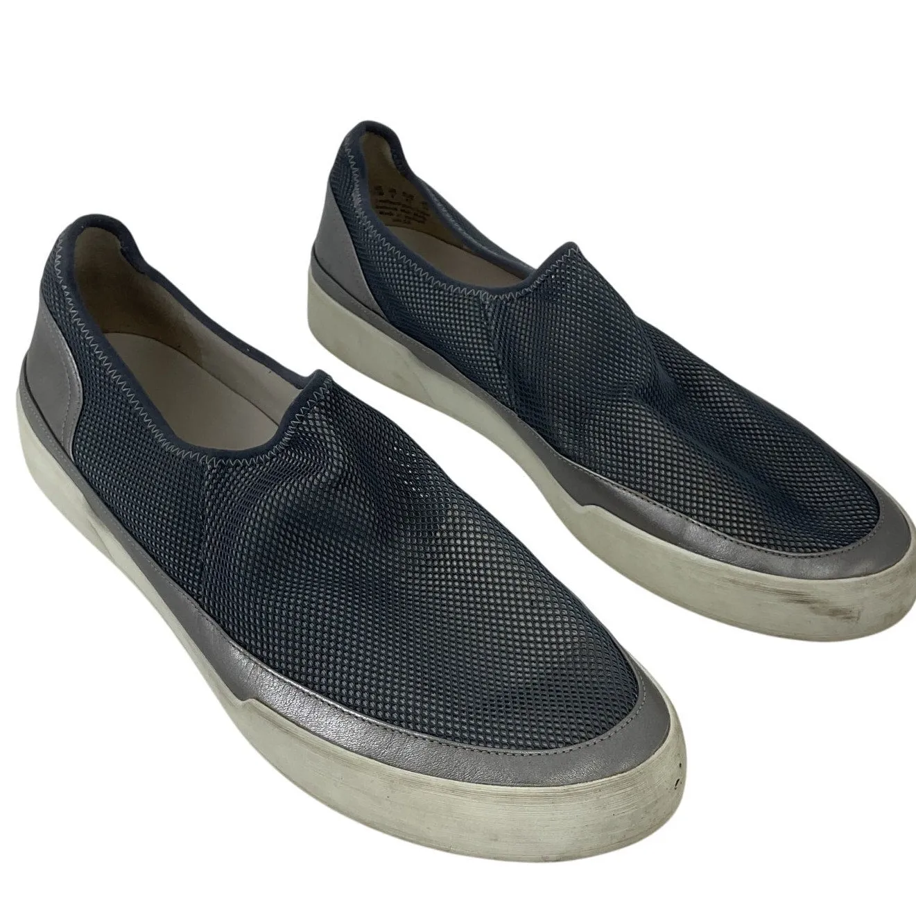 27 EDIT Black Slip-On Flats Women's Size 11 Preowned