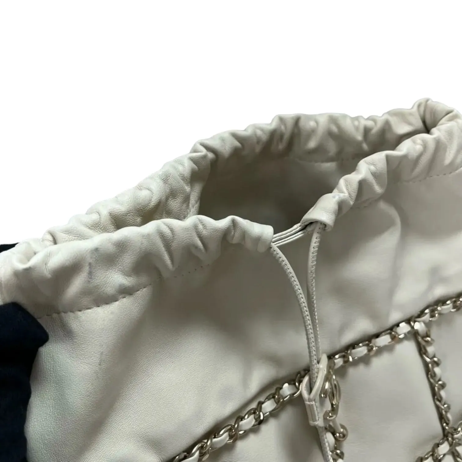 Chain Bucket Drawstring Lambskin White GHW