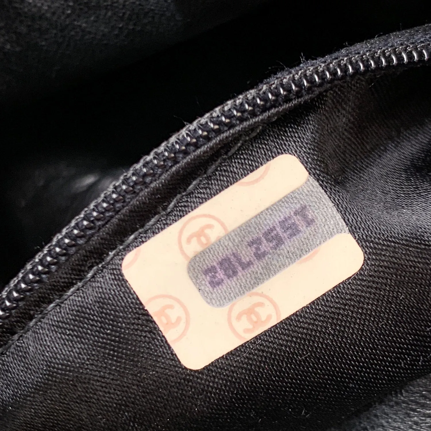 Chanel Vintage 1989 Black Quilted Leather Small Bucket Shoulder Bag