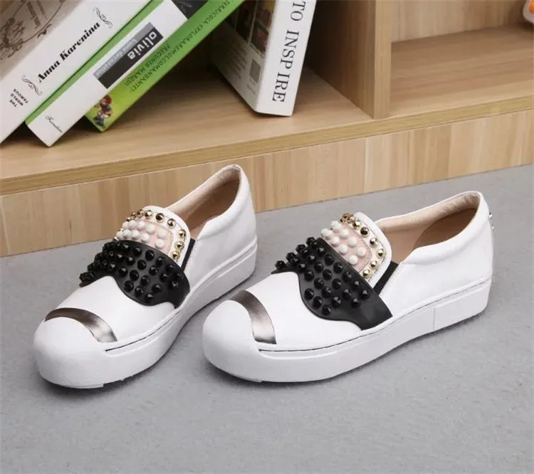Europe Style Ladies Studded Spiked Shoes Round Toe Creepers Lazy Shoes Fashion Zapatillas Mujer Casual Platform Shoes
