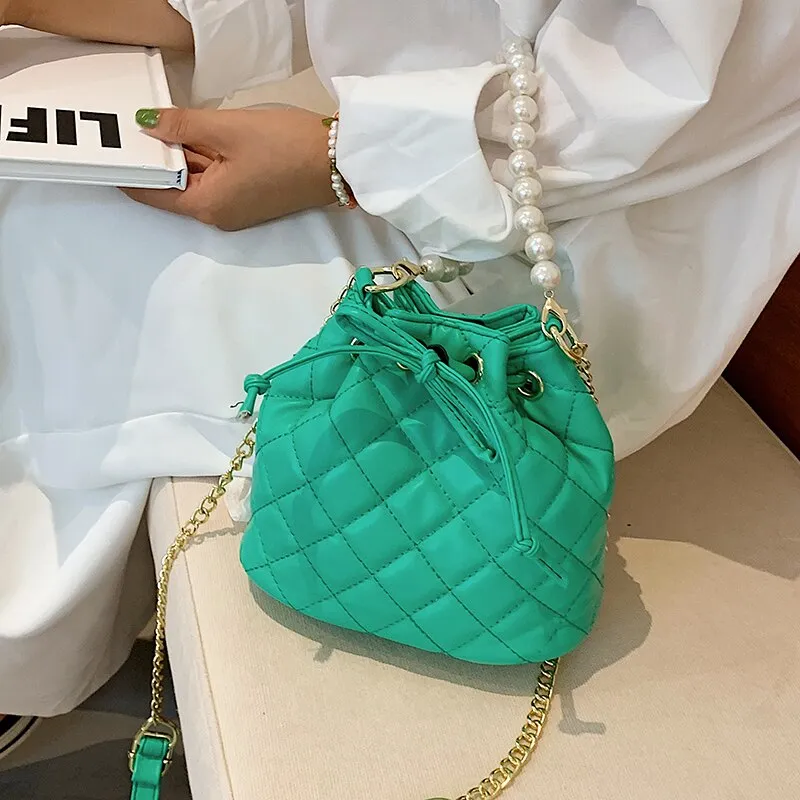 Lattice Pearl Tote bag Bucket Bag 2021 Summer New High-quality PU Leather Women's Designer Handbag Chain Shoulder Messenger Bag