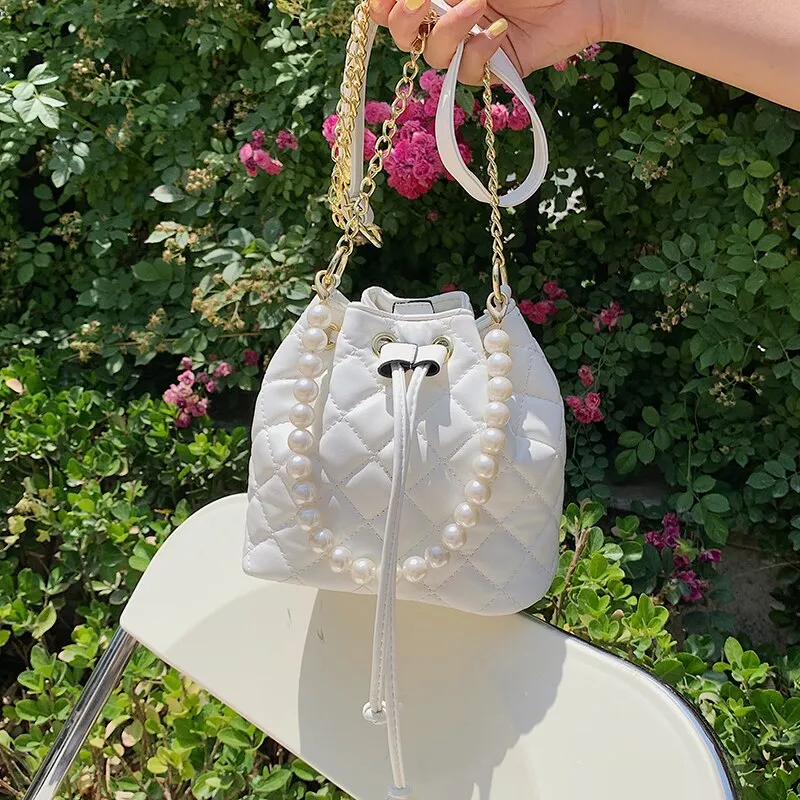 Lattice Pearl Tote bag Bucket Bag 2021 Summer New High-quality PU Leather Women's Designer Handbag Chain Shoulder Messenger Bag