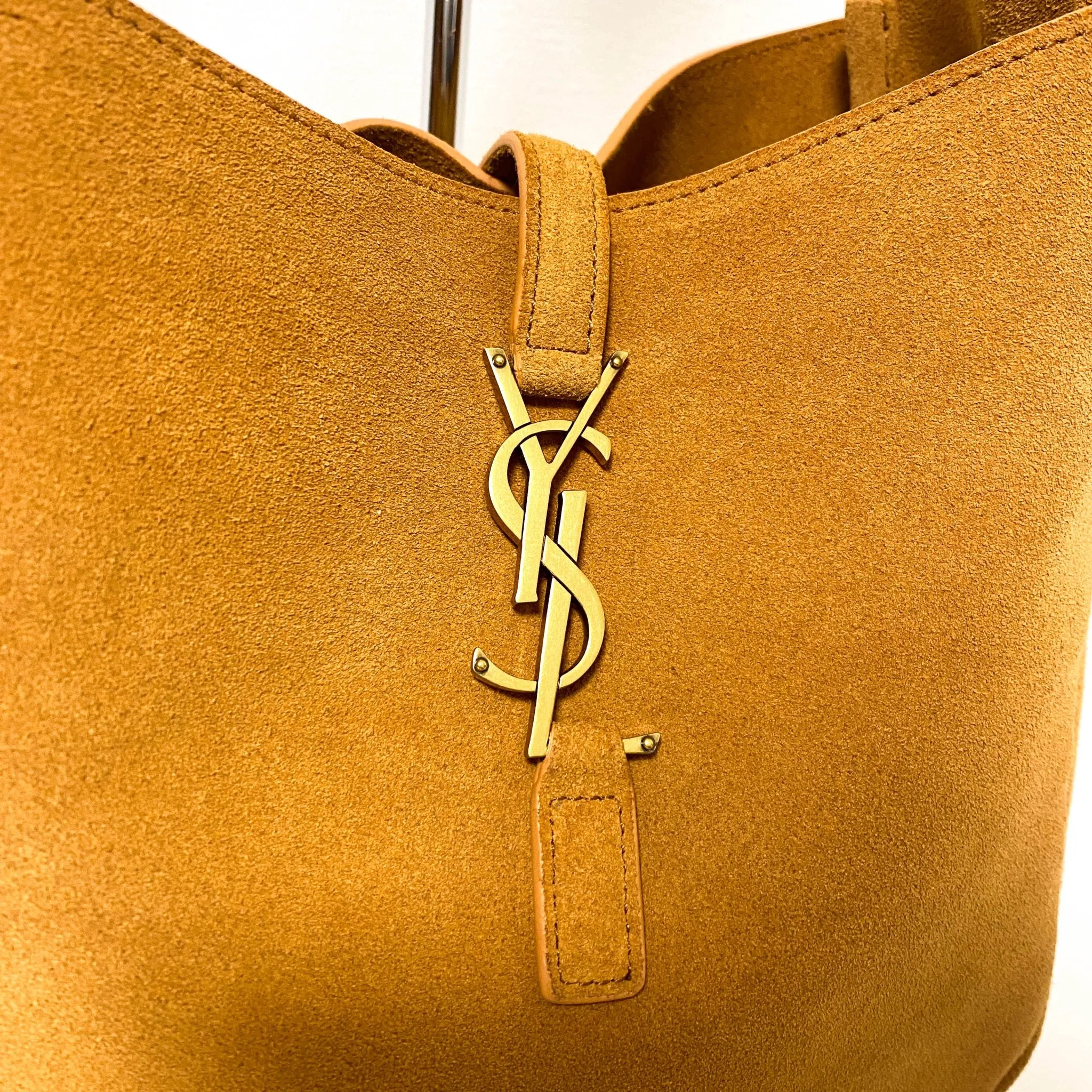 Le 5 à 7 Supple Small Suede Shoulder Bag Caramel Brown