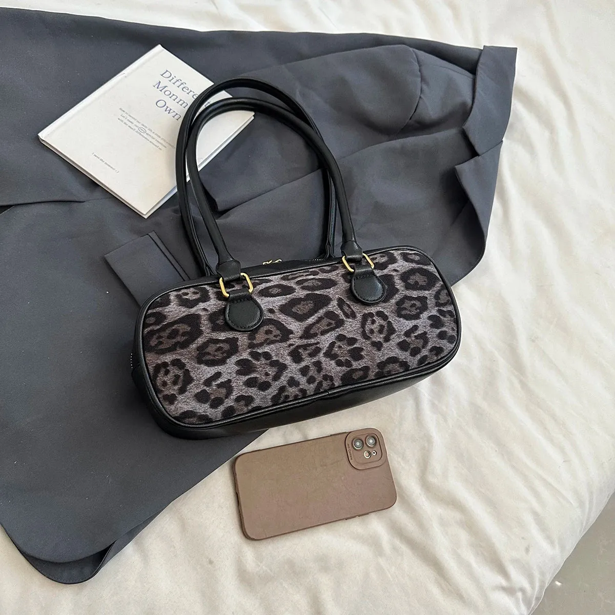 Leopard Faux Leather Zipper Handbag