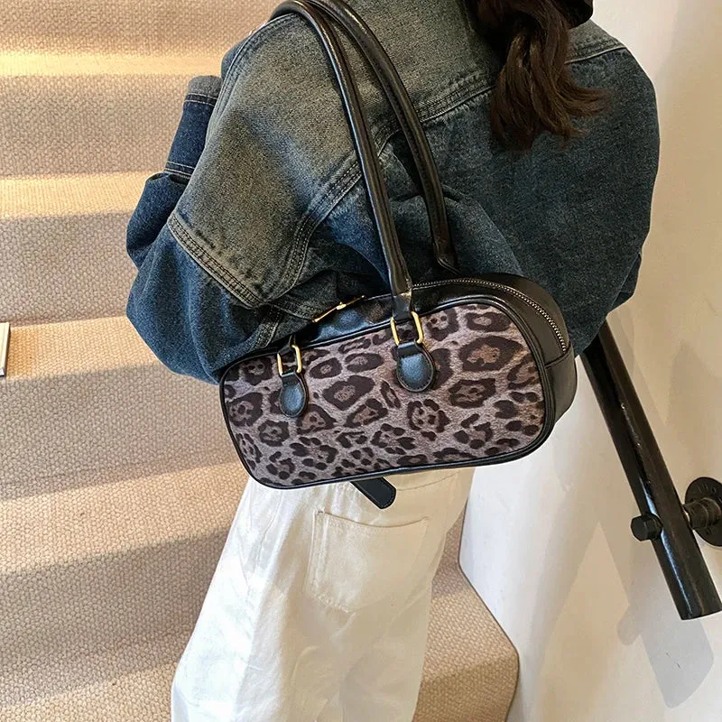 Leopard Faux Leather Zipper Handbag