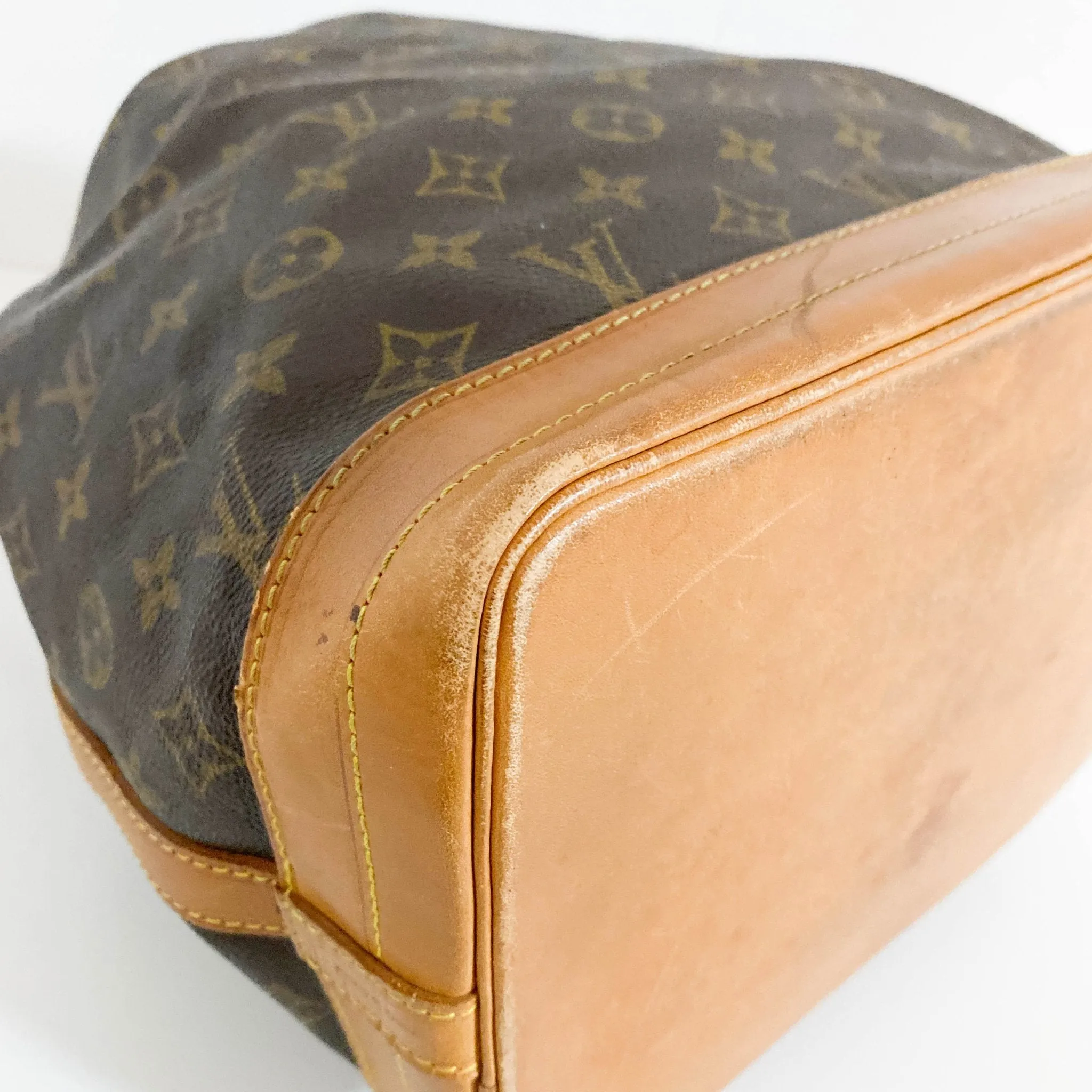 Monogram Noé