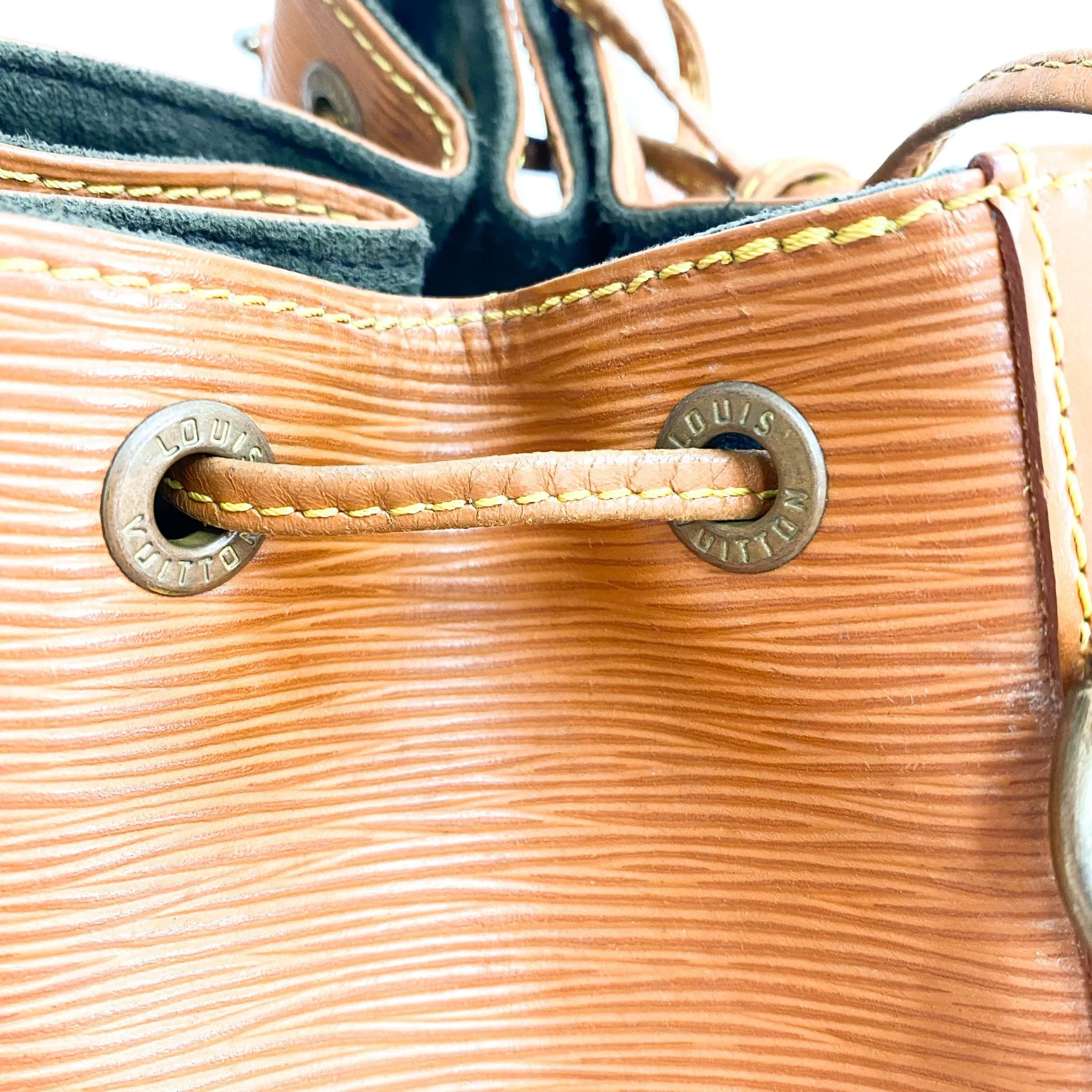 Petite Noé Epi Leather