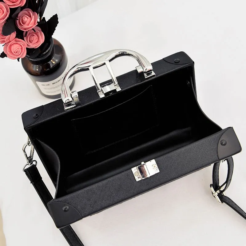 Retro radio bag