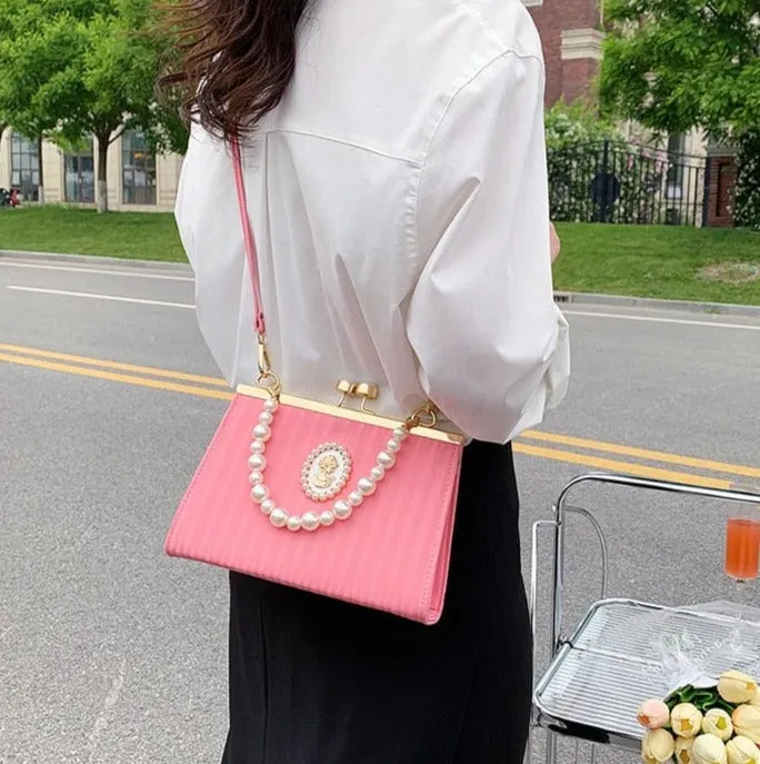 Sweet Pearl Clutch Bag