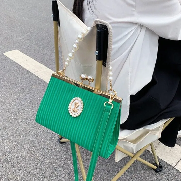 Sweet Pearl Clutch Bag