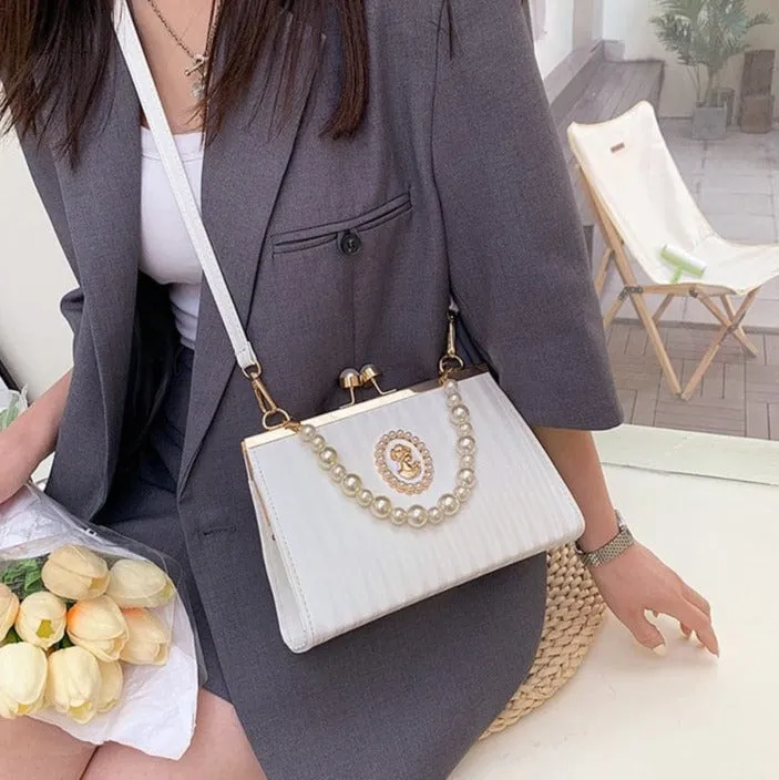 Sweet Pearl Clutch Bag