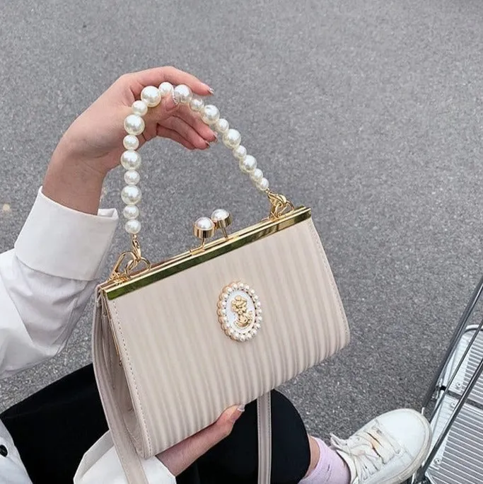 Sweet Pearl Clutch Bag