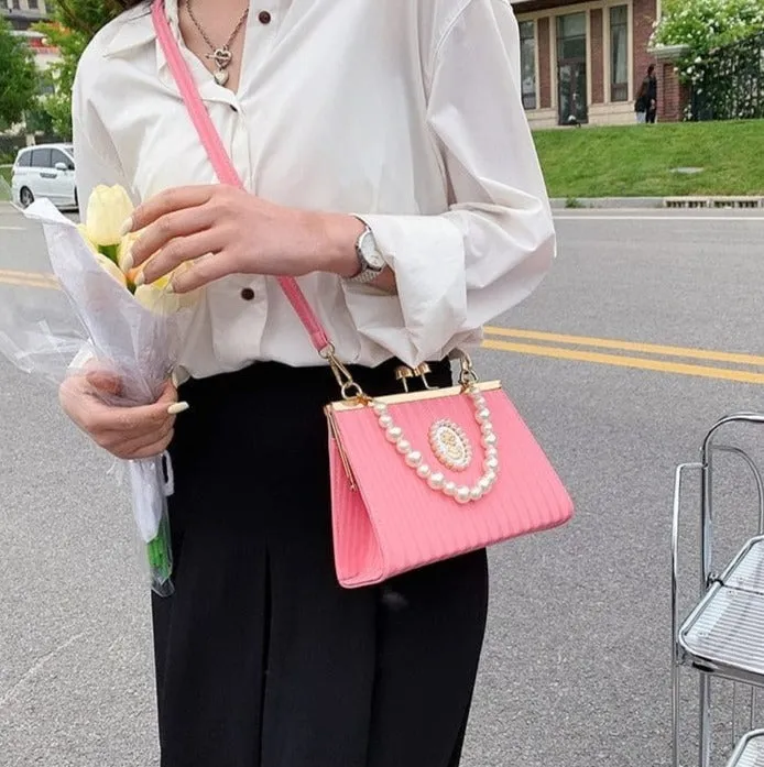 Sweet Pearl Clutch Bag