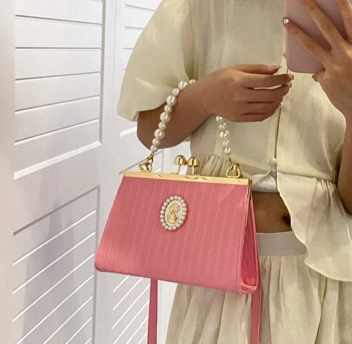 Sweet Pearl Clutch Bag