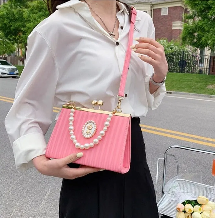 Sweet Pearl Clutch Bag