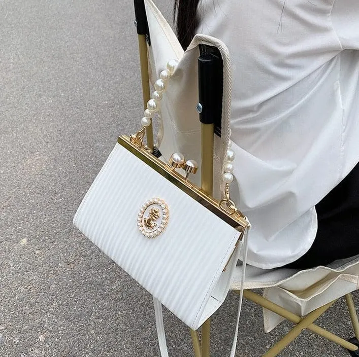 Sweet Pearl Clutch Bag