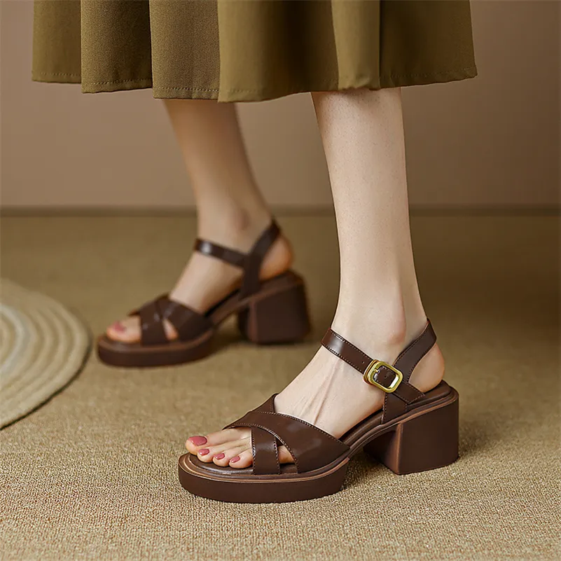 USS Shoes Eladia Women's Patent Leather Sandals